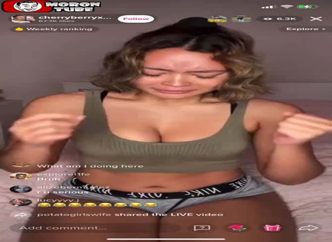 Video :She sobs because she can't get her two elbows to connect!